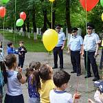 В День защиты детей юные пешеходы Нальчика получили инструктаж безопасности от главного автоинспектора региона