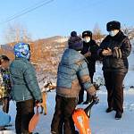 В Горно-Алтайске автоинспекторы и сотрудники ПДН провели профилактическое мероприятие «Безопасные горки»